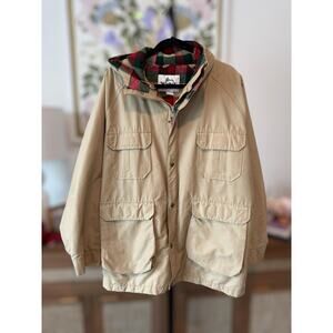 Vintage Men's 1970s Woolrich Hooded Khaki Jacket with Wool Flannel Lining Size L